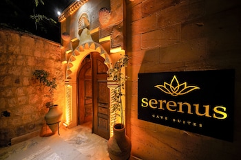 serenus cave suites