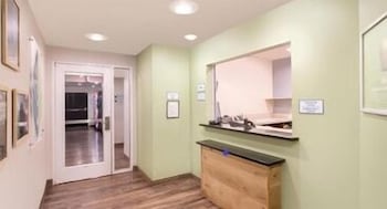 Value Stay Columbus,1801 Victory Dr,3 star