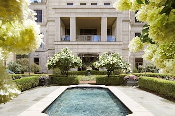 Waldorf Astoria Atlanta Buckhead,Windwood>>Atlanta,5 star
