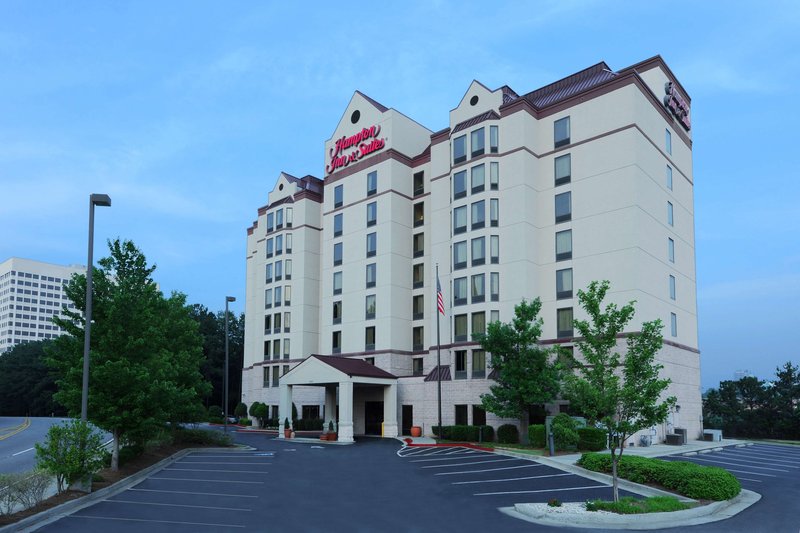 hampton inn and suites atlanta galleria