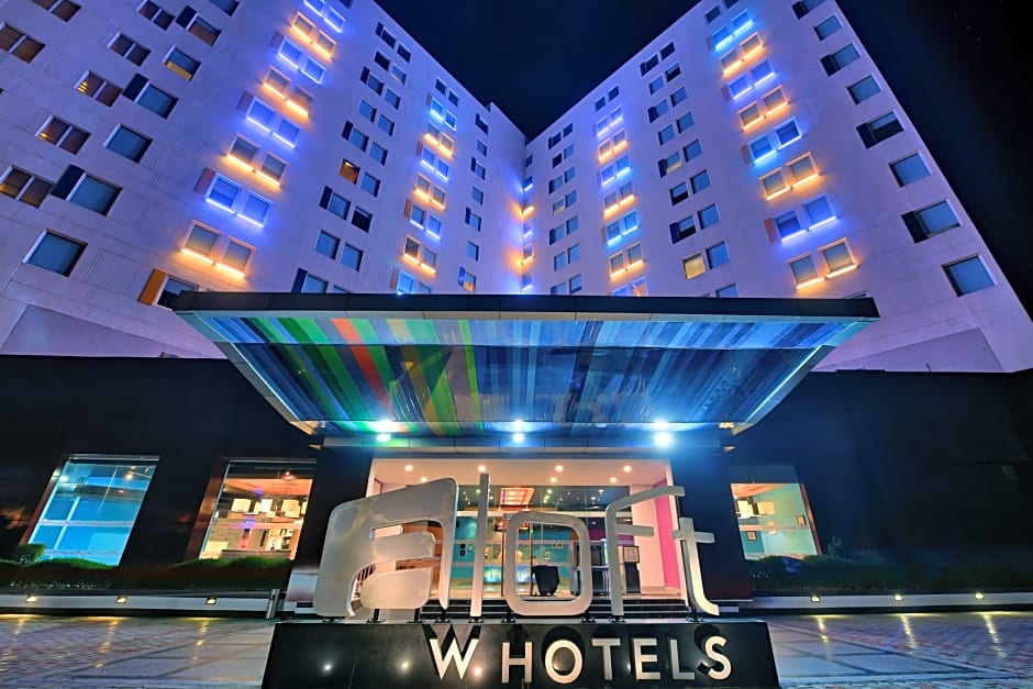 Vivanta Ahmedabad Sg Highway,India>>Ahmedabad,5 star