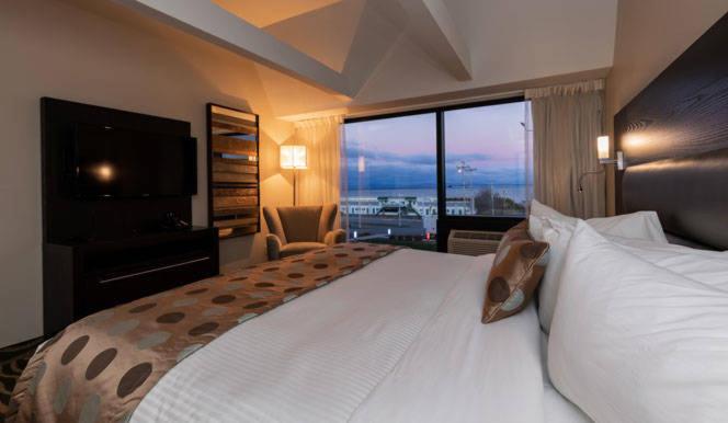 Hotel Levesque,Notre-Dame-Du-Portage>>Grande-Riviere,4 star