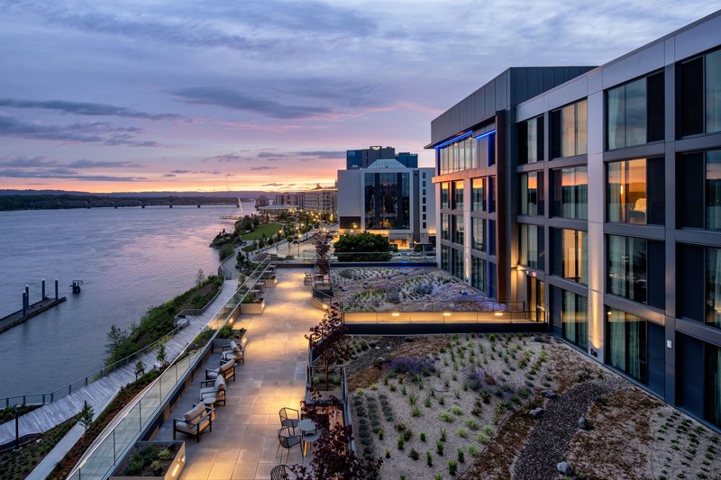 Ac Hotel Vancouver Waterfront