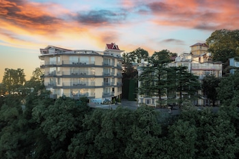 Snow Valley Heights (Centrally Heated),Kachi Ghati,4 star