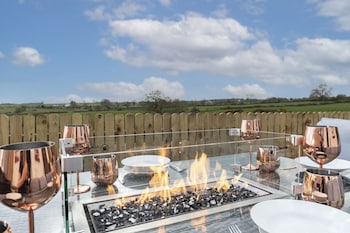 Hc Property - The Hideaway At Watergate Eye,,3.5 star