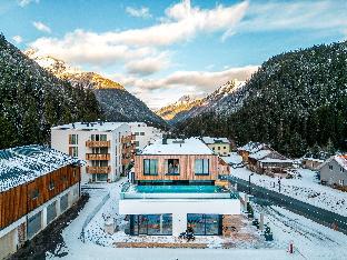 all suite resort paznaun