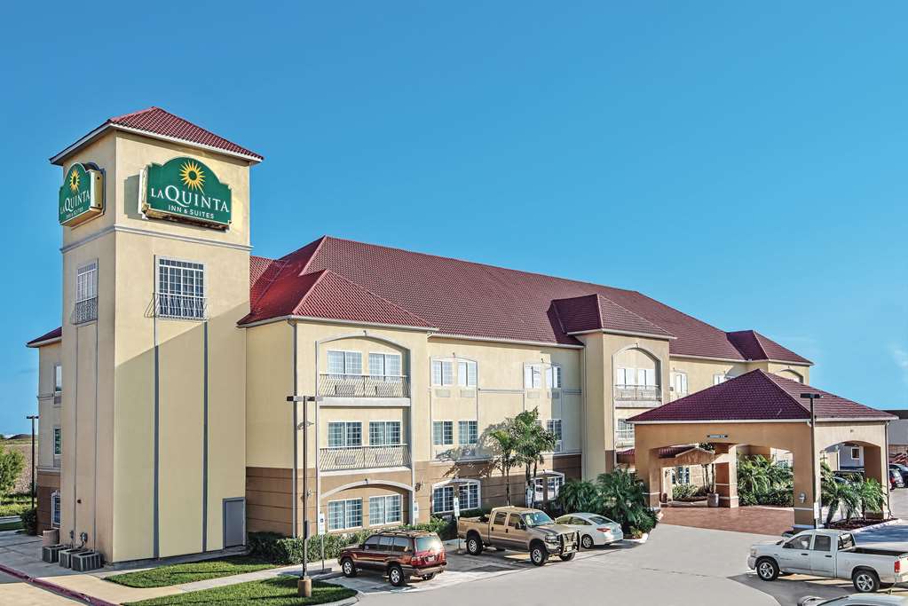 La Quinta Inn & Suites By Wyndham Mercedes Outlet Mall,La Feria>>Hidalgo,3 star