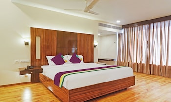 Treebo Tryst Seven Lake View,Secunderabad>>Hyderabad,4 star