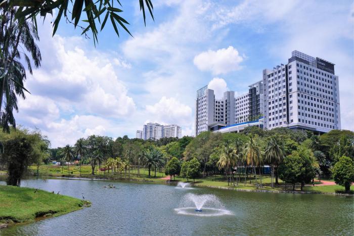 komune living and wellness in the park