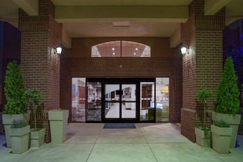 holiday inn express and suites davis university area