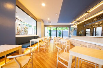 Golden Paradise Hotel,,3.5 star