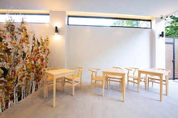 Golden Paradise Hotel,,3.5 star