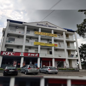 Abuzz Oxfordcaps Dehradun - Campus Accommodation,Mussoorie>>Dehradun,2 star