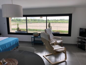 Gite-Grand Studio Contemporain Proche Toulouse Dans Domaine Equestre