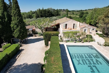 Le Vieux Platane,Rasteau>>Cairanne,1 star