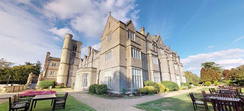 De Vere Horsley Estate,East Horsley>>Ascot,4 star