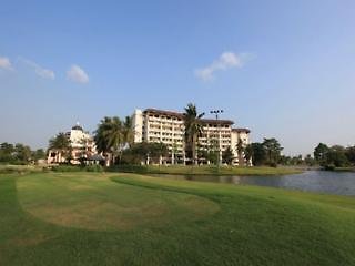 summit windmill golf residence