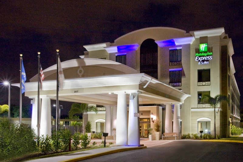 holiday inn express and suites tampa usf busch gardens