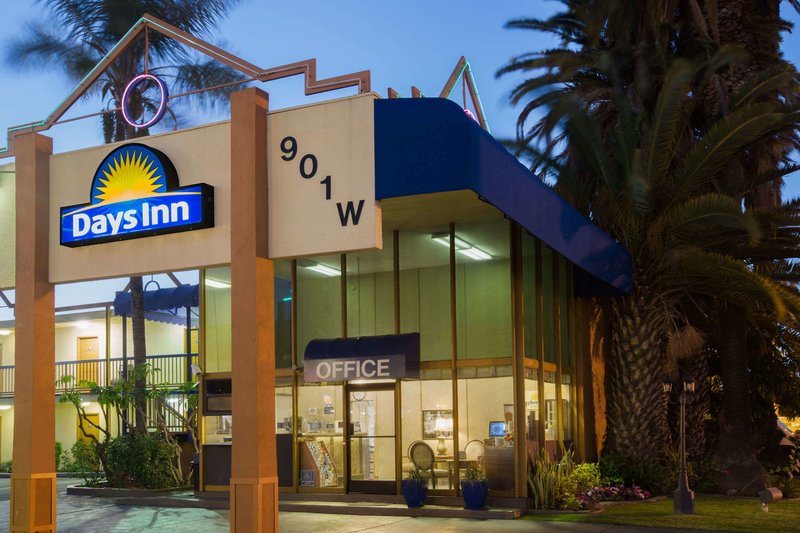 days inn by wyndham los angeles lax venicebch marina delray