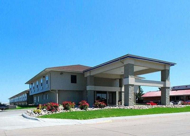 Econo Lodge Inn & Suites,Kearney>>Clay County,2 star