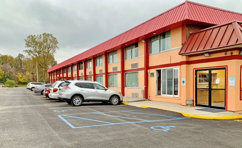 red carpet inn and suites lima