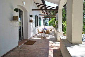 villa il corbezzolo rosso