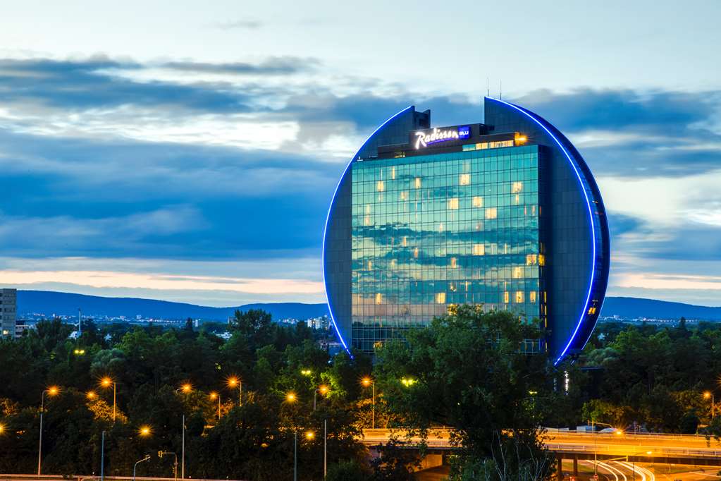 radisson blu hotel frankfurt
