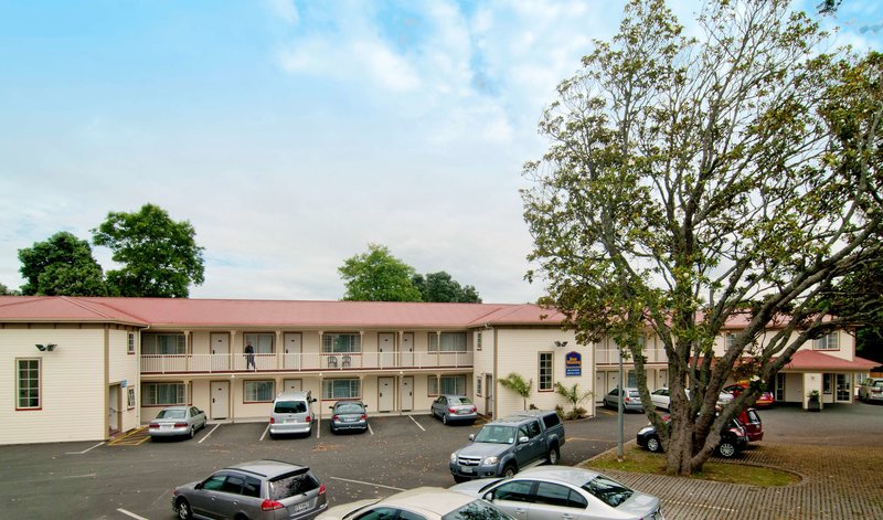 bks pioneer motel