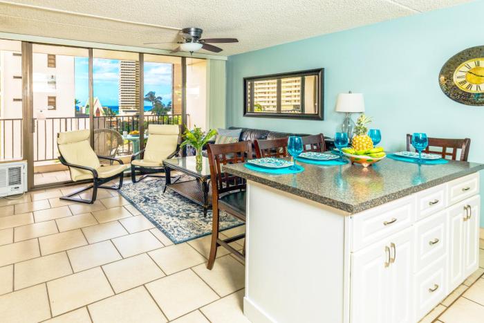 beautiful 7th floor condo with ocean views parking wifi 1 block to beach