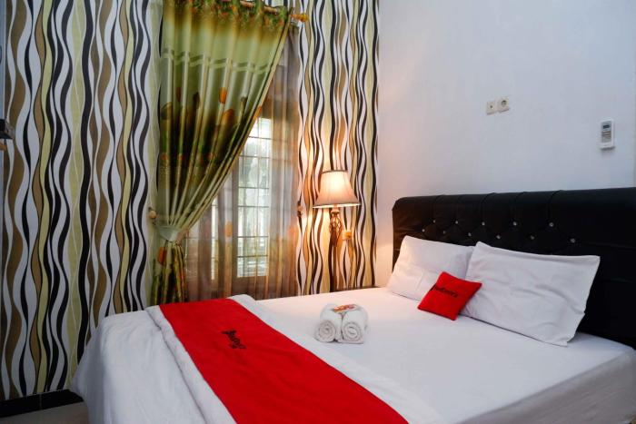 Reddoorz Syariah Near Rs Mitra Siaga,,1 star
