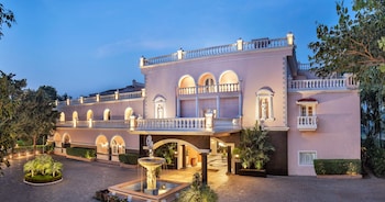 Club Mahindra Emerald Palms, Goa,Varca Beach-South Goa,5 star