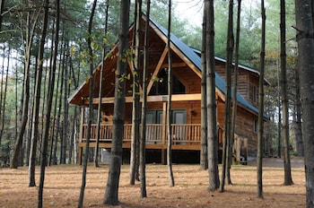 The Cabins At Pine Haven - Beckley,,3 star