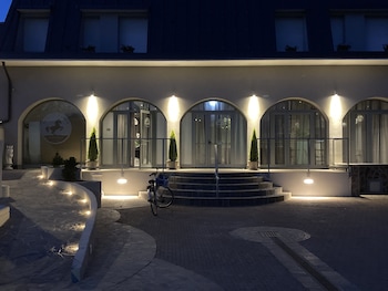 Hotel Cavallo Bianco,,3 star