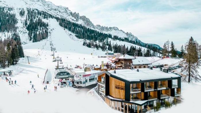 sport hotel passo carezza