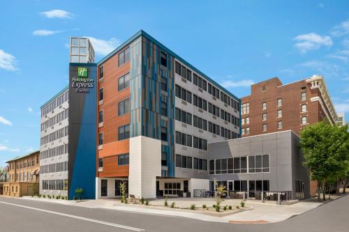 Holiday Inn Express Evansville Downtown, An Ihg Hotel,,2.5 star