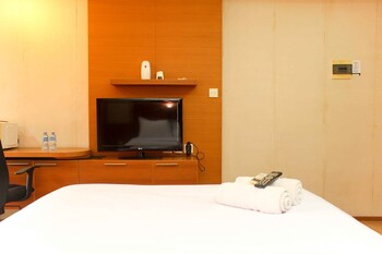 Cozy Stay Studio Apartment (No Kitchen) At Metropark Condominium Jababeka,,0 star