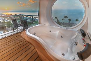 Pearly Hotel,,3 star