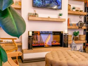 L'opera Deluxe Hotel,,4 star