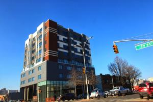 liberty view brooklyn hotel