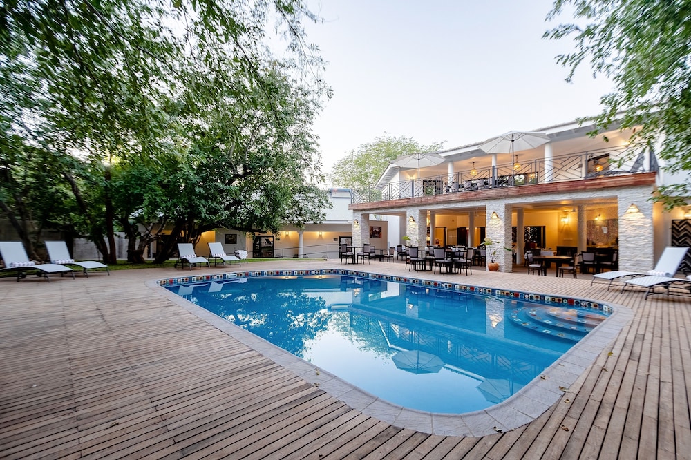 Nkosi Guest Lodge,,3 star