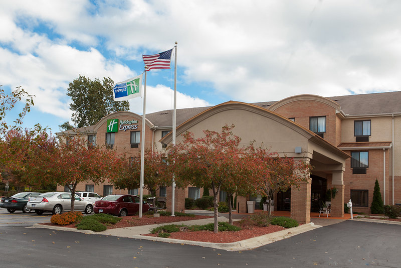 holiday inn express hotel and suites canton by ihg