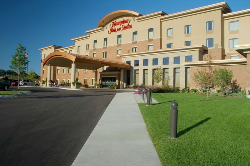 hampton inn and suites madison west