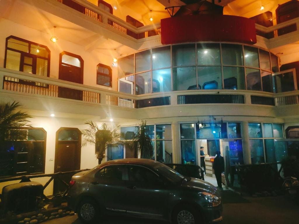 Hotstel Rishikesh,Tapovan,Badrinath Rd    Tapovan,2 star