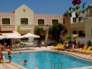 oscar suites and village