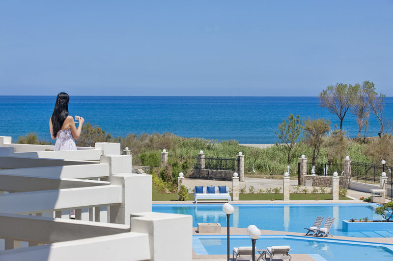 Mrs Chryssana Beach Hotel,Crete>>Chania,3 star