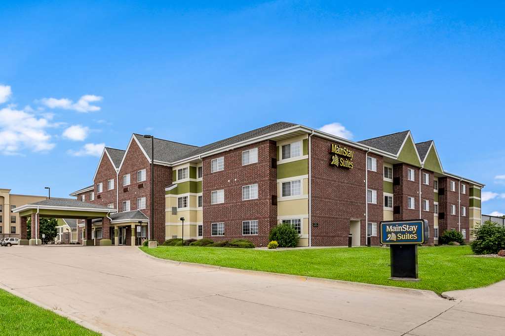 Mainstay Suites Cedar Rapids North - Marion