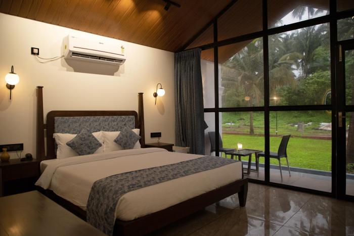 White Sand Beach Resort,,4 star