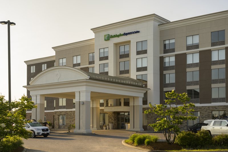 Holiday Inn Express & Suites North Bay, An Ihg Hotel