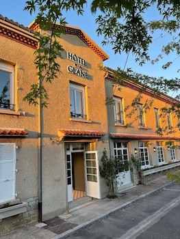 Hotel De La Glane,8 Rue De La Mairie,3 star