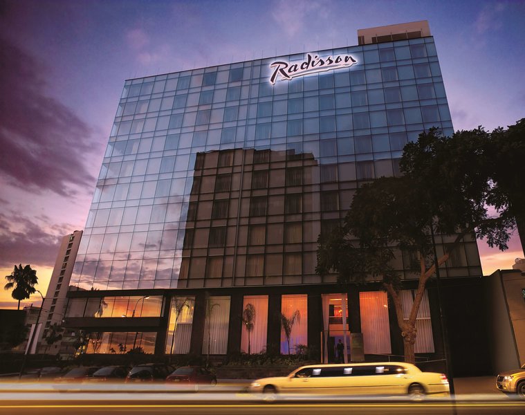 radisson hotel decapolis miraflores